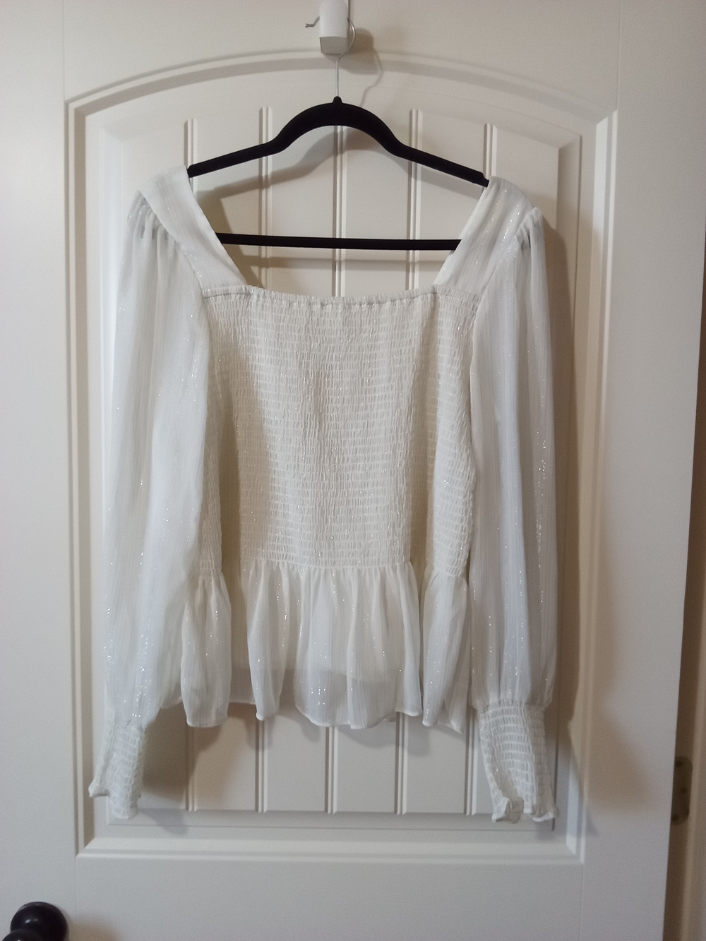 Nine West White Smocked Peasant Top With Silver Thread  Sheer Puff Sleeves Sz XL